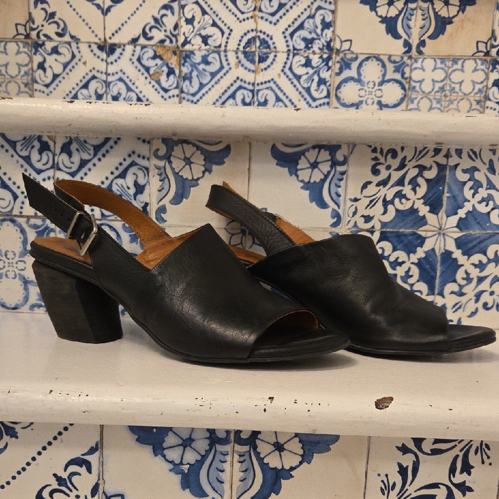Miz Mooz Black Leather Slingback Heels